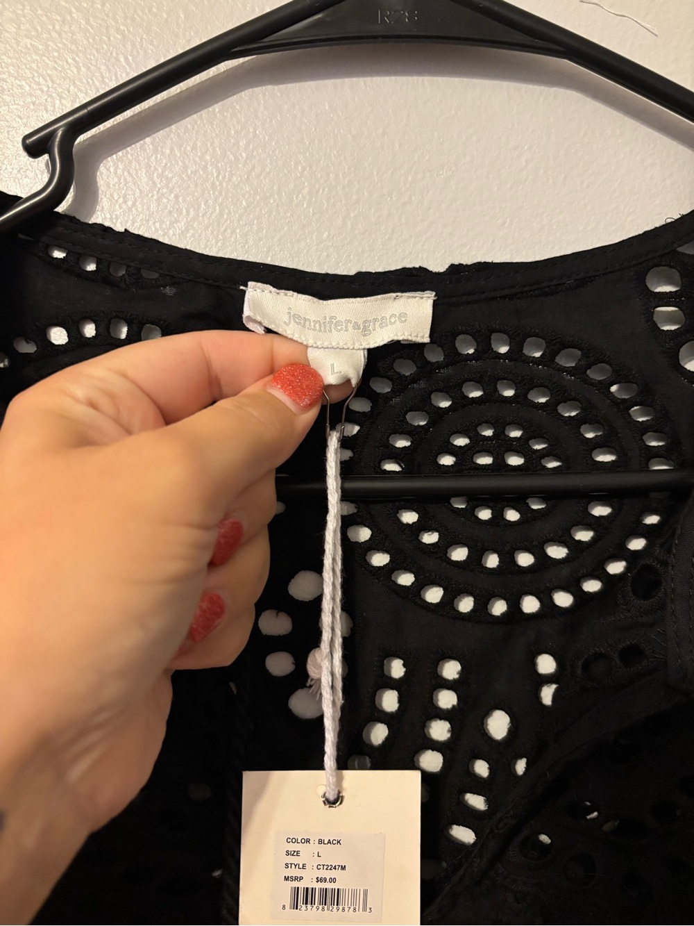New large black eyelet cotton blouse by Jennifer & Grace - Picture 2 of 3